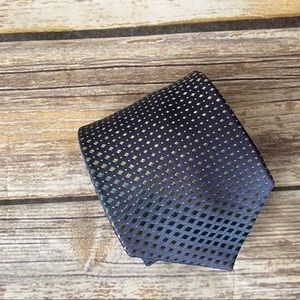 Van Heusen Grey Metallic Squared Print Tie